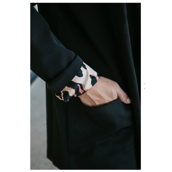 Drape Trench Coat - Picture 4 of 5